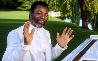 Still from the movie Happy Gilmore in which Chubbs Peterson appears in Happy Gilmore's "Happy Place."